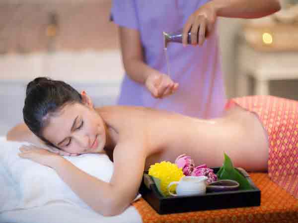 massage center located in Oud Metha 