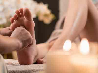 Deep tissue massage service 